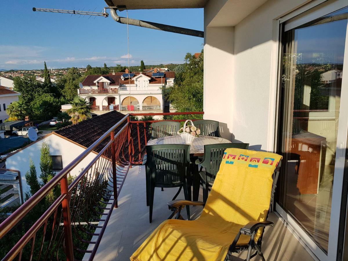 Apartman Vesna Malinska Exterior foto